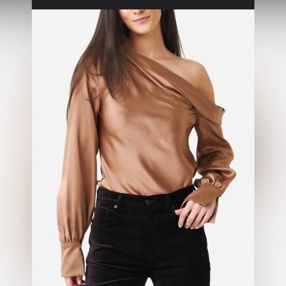 Alice One Shoulder Top in Copper
SIMKHAI - Picture 2 of 6